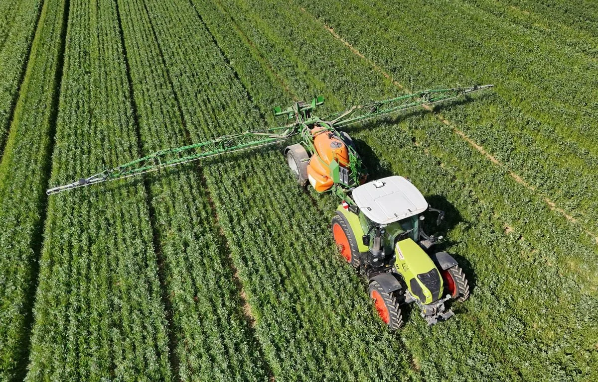 LE LIBAN ACCUSE ISRAËL D’AVOIR PULVÉRISÉ DU GLYPHOSATE SUR SON SOL AVANT LA GUERRE ET SAISIT L’ONU