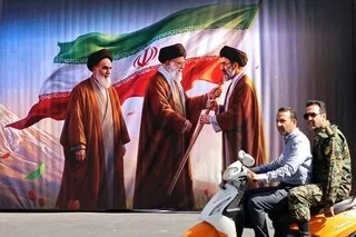 FUNÉRAILLES D’ALI KHAMENEI EN IRAN : SON FILS ET NOUVEAU GUIDE SUPRÊME MOJTABA KHAMENEI ASSISTERA-T-IL AUX CÉRÉMONIES ?