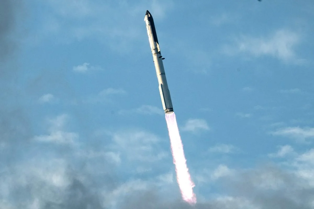 SA MÉGAFUSÉE STARSHIP EN ORBITE TERRESTRE, ELON MUSK PEUT ENFIN SE RÉJOUIR APRÈS PLUSIEURS ÉCHECS