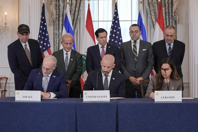 LE LIBAN ET ISRAËL SIGNENT UN ACCORD-CADRE MAIS “L’ESSENTIEL RESTE À FAIRE”