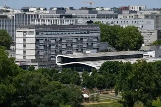 CANICULE. « LES CONDITIONS DE TRAVAIL NE SONT PLUS TENABLES » : UN SYNDICAT DU CHU D’ANGERS DÉCLENCHE SON DROIT D’ALERTE