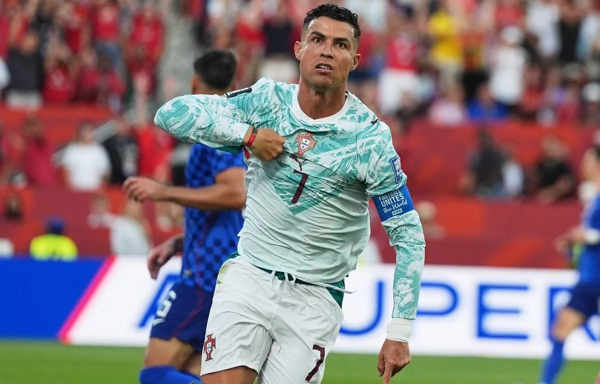 EN DIRECT PORTUGAL – ESPAGNE : FÊTE DES VOISINS À DALLAS, CRISTIANO RONALDO ET LAMINE YAMAL EN GUESTS… SUIVEZ LE MATCH AVEC NOUS…