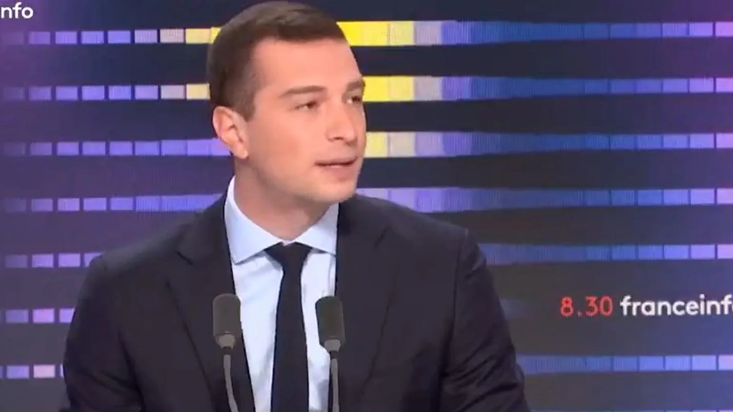 RADIO FRANCE MISE EN DEMEURE PAR L’ARCOM POUR SOUS-REPRÉSENTATION DU RN SUR SES ANTENNES