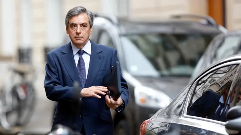 FRANÇOIS FILLON SUSPENDU DE LA LÉGION D’HONNEUR APRÈS SA CONDAMNATION DANS L’AFFAIRE DES EMPLOIS FICTIFS DE SON ÉPOUSE