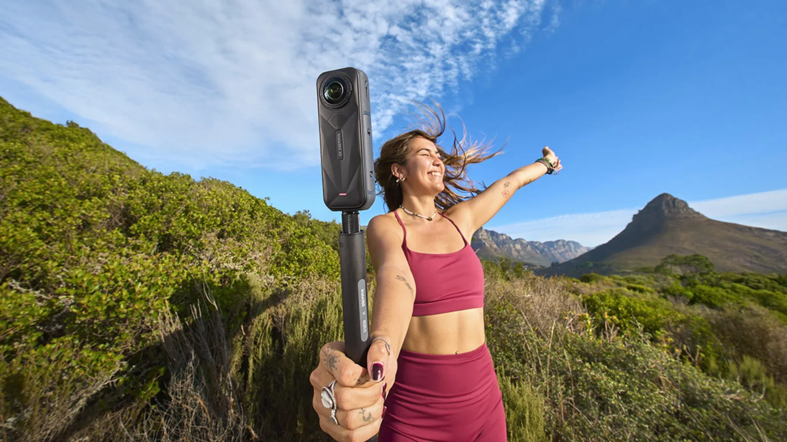 POUR VLOGGER TOUT L’ÉTÉ, AMAZON SOLDE LA CAMÉRA INSTA360 X5 ET SON PACK D’ACCESSOIRES ESSENTIELS À -22%