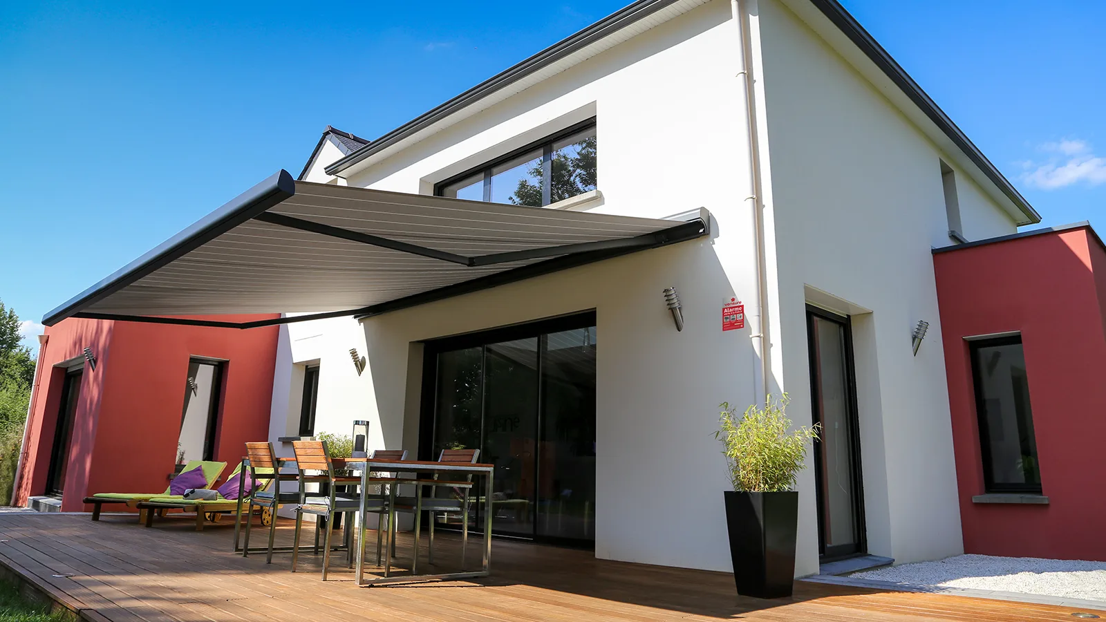 AVANT DE PARTIR CET ÉTÉ, SÉCURISEZ VOTRE MAISON À MOITIÉ PRIX ET ÉVITEZ LE PIRE