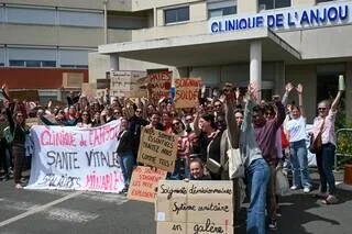 « ÇA MONTRE BIEN QU’IL Y A UN MALAISE » : LES EMPLOYÉS DE CETTE CLINIQUE DU MAINE-ET-LOIRE METTENT FIN À LEUR GRÈVE