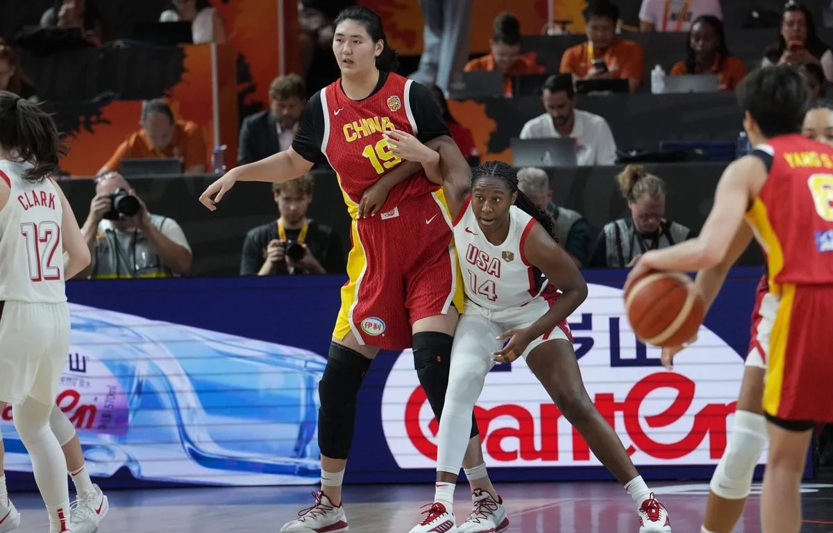 COUPE DU MONDE DE BASKET 2026 : COMMENT LES BLEUES PEUVENT-ELLES RÉSISTER À LA GÉANTE CHINOISE ZHANG ZIYU (2,23 M) ?