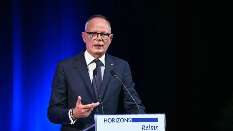 PRÉSIDENTIELLE 2027: ÉDOUARD PHILIPPE VEUT « TOTALEMENT » FERMER LES « VANNES DE L’IMMIGRATION » À MAYOTTE