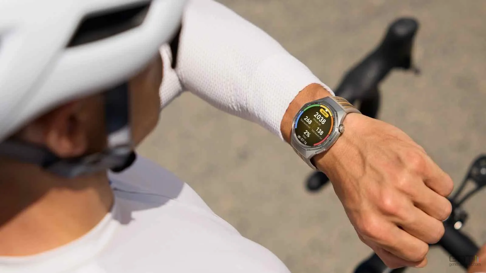 MONTRES GT 6 PRO ET ÉDITIONS FOOTBALL : HUAWEI LANCE SES SOLDES D’ÉTÉ EN GRANDE POMPE