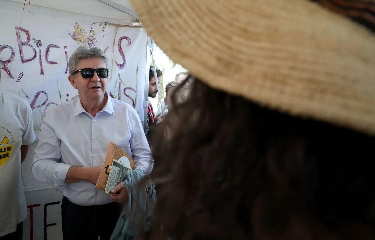PRÉSIDENTIELLE 2027 : JEAN-LUC MÉLENCHON S’ENGAGE À « REMETTRE DE L’ORDRE DANS LES COMPTES PUBLICS »