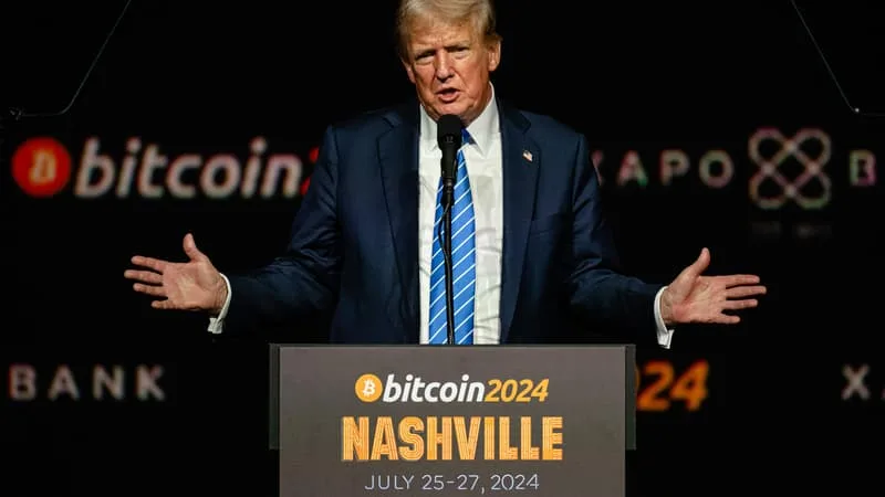 « J’EN PROFITE PARCE QUE J’AI BEAUCOUP D’ARGENT ET BEAUCOUP DE CASH »: TRUMP DÉFEND SES GAINS DE 1,2 MILLIARD DE DOLLARS DANS LES CRYPTOMONNAIES EN 2025