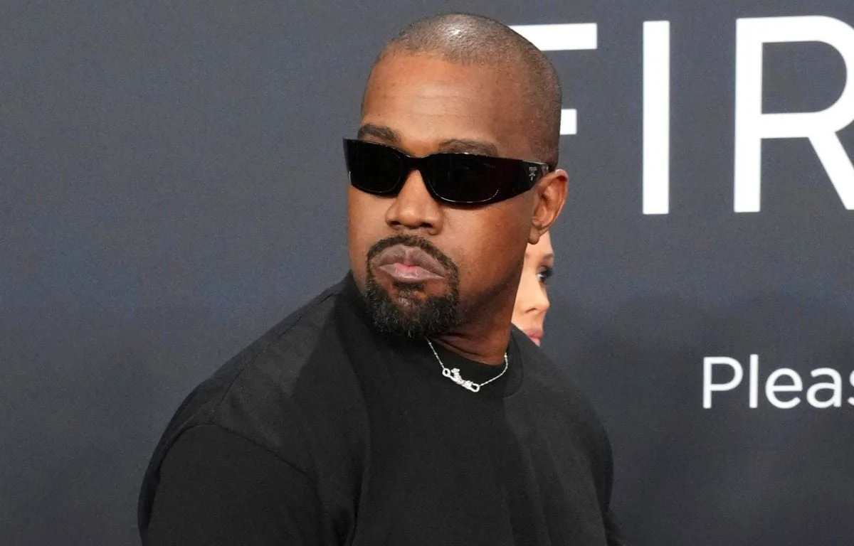 APRÈS UN CONCERT EN TURQUIE, KANYE WEST S’ATTIRE LES FOUDRES DES AUTORITÉS