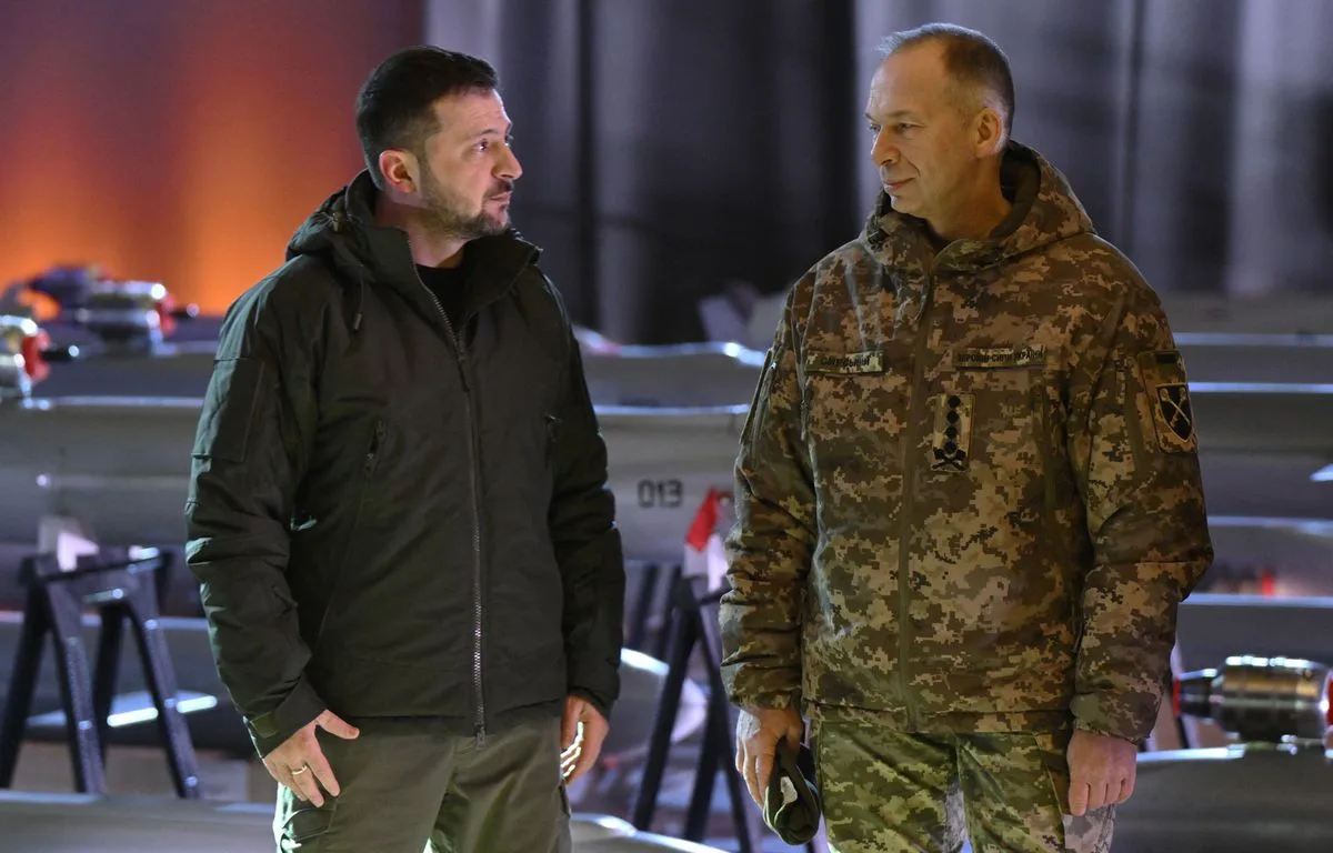 GUERRE EN UKRAINE : LE « BOUCHER » LIMOGÉ AU PROFIT D’UN HÉROS DE GUERRE…POURQUOI L’ARMÉE UKRAINIENNE CHANGE DE VISAGE