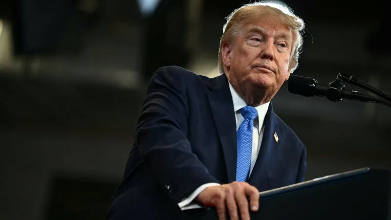 ANTILLES FRANÇAISES, ISLANDE, CANADA… DONALD TRUMP PUBLIE UNE CARTE ANNEXANT AUX ÉTATS-UNIS PLUSIEURS TERRITOIRES DE L’ATLANTIQUE NORD