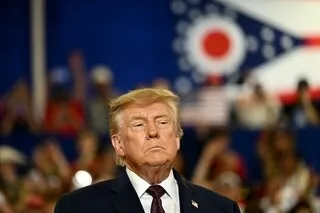 ÉLECTIONS DE MI-MANDAT : DONALD TRUMP ESSAIE DE PESER SUR L’ÉLECTION JUSQU’AU BOUT