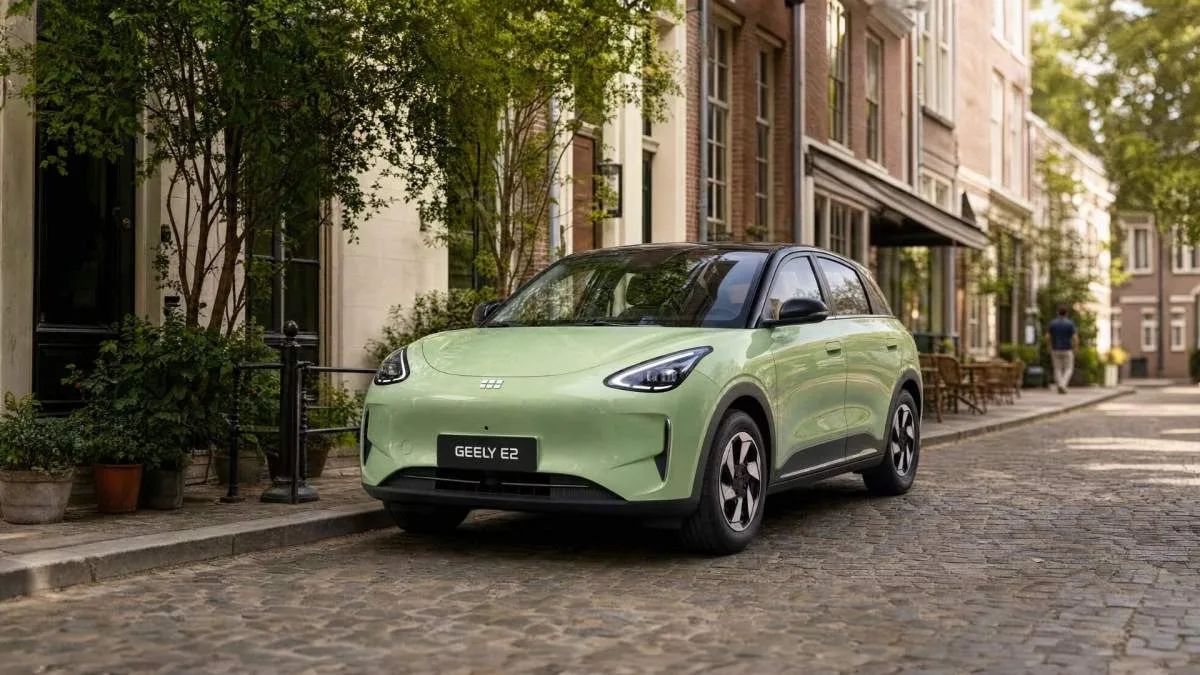 GEELY E2 : LA CITADINE ÉLECTRIQUE CHINOISE RIVALE DE LA RENAULT 5 ARRIVE EN FRANCE SOUS LES 20 000 €