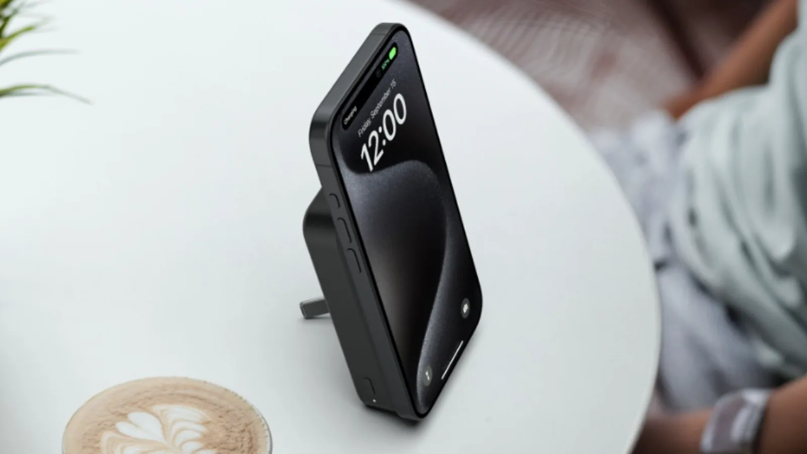FINI LES CÂBLES QUI S’EMMÊLENT : LA BATTERIE EXTERNE BELKIN MAGSAFE À MOITIÉ PRIX SUR AMAZON