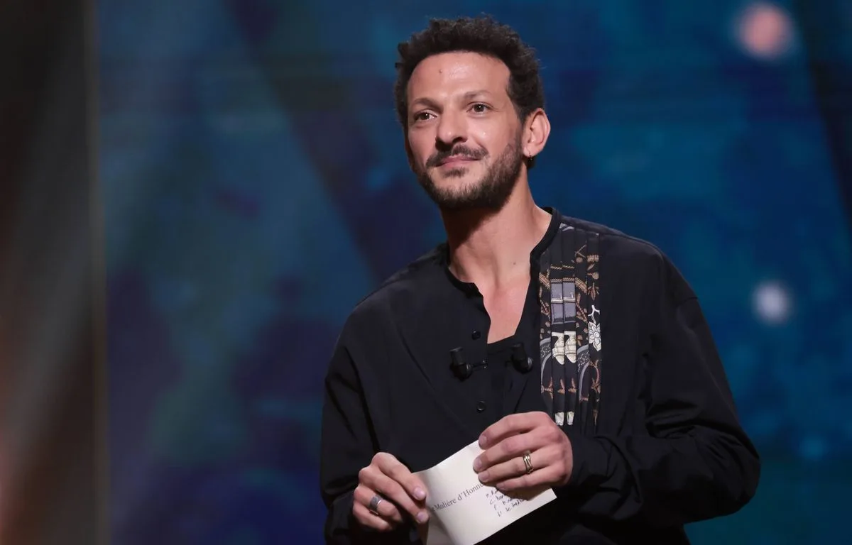 « SON GOÛT DU JEU ET DU SPECTACLE »… VINCENT DEDIENNE SERA LE MAÎTRE DE CÉRÉMONIE DES CÉSARS 2027