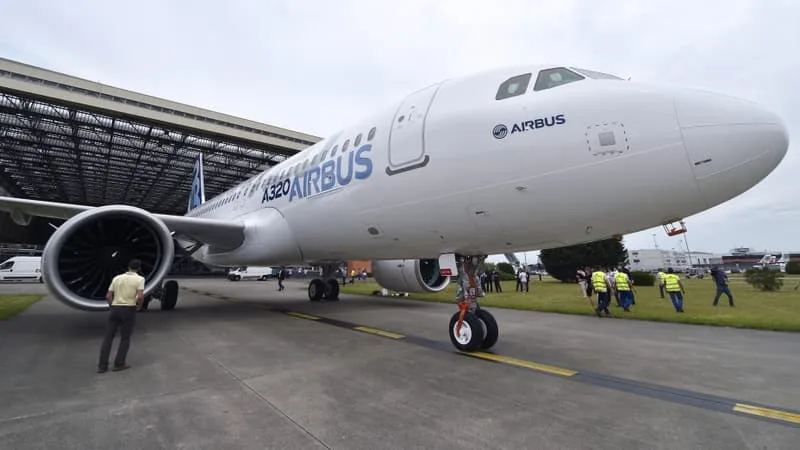 ILS SE RENDENT COUP POUR COUP: AIRBUS ANNONCE UNE COMMANDE DE 100 A320NEO AUPRÈS D’UN LOUEUR QUI AVAIT COMMANDÉ CE MATIN 100 BOEING 737 MAX