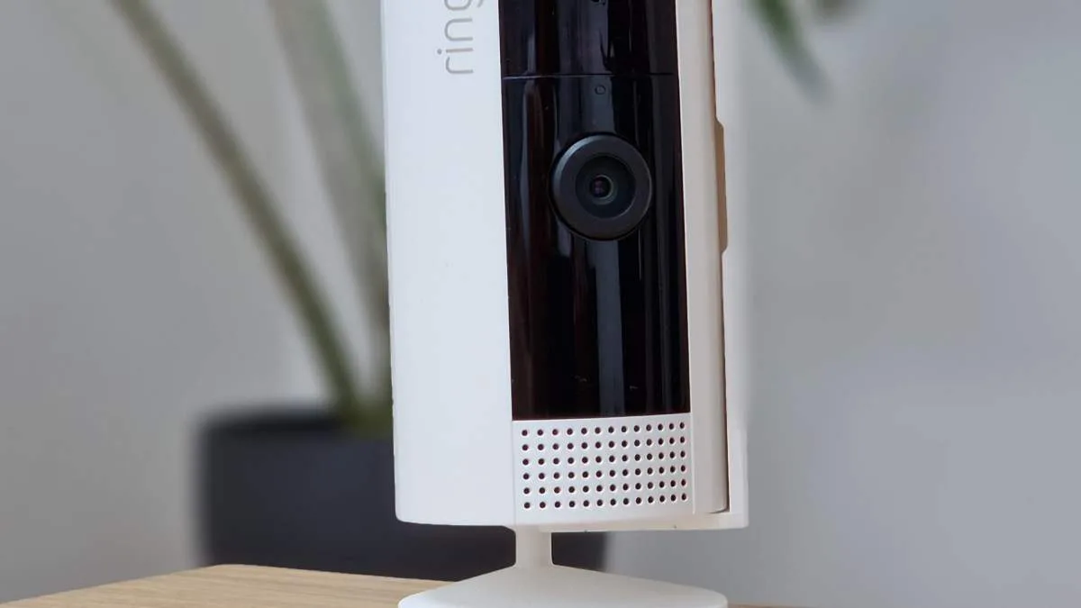 À MOINS DE 30 €, CETTE CAMÉRA CONNECTÉE RING QUI SÉCURISE VOTRE INTÉRIEUR DEVIENT UNE EXCELLENTE AFFAIRE