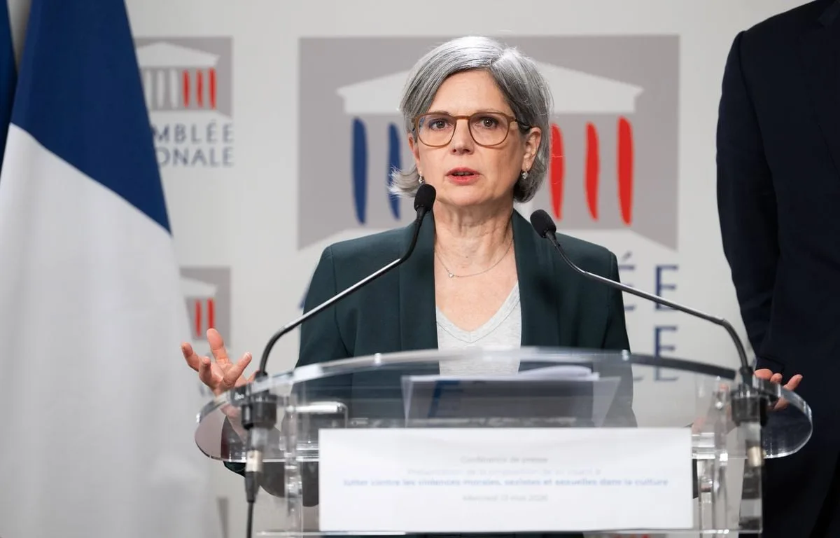 CANICULE : POUR SANDRINE ROUSSEAU, LE GOUVERNEMENT NE FAIT RIEN FACE « À L’EFFONDREMENT QUI COMMENCE »