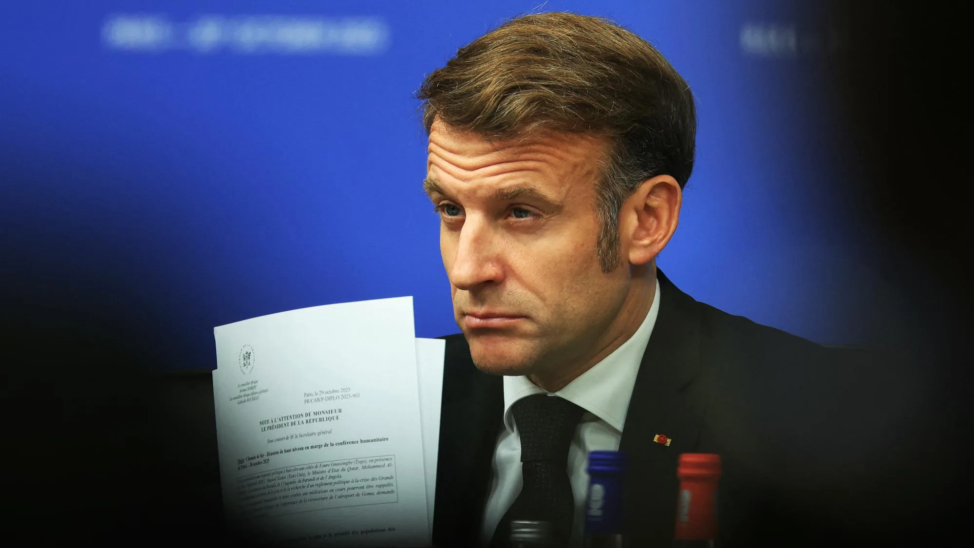 APRÈS SON ÉCHEC, MACRON PEUT-IL ENCORE INTERDIRE LES RÉSEAUX SOCIAUX AUX MOINS DE 15 ANS ?