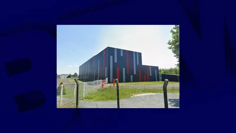 UN SITE DE PRODUCTION D’ARMEMENT CLASSÉ SEVESO MENACÉ PAR UN INCENDIE DANS LE CHER