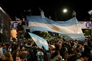 EN IMAGES. BUENOS AIRES EXPLOSE DE JOIE, LA LIESSE EN ARGENTINE APRÈS LA VICTOIRE DE L’ALBICELESTE CONTRE L’ANGLETERRE