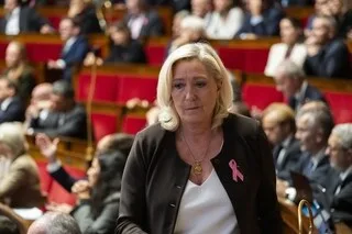 LE RN SE RÉUNIT À ORLÉANS TANDIS QU’UNE MANIFESTATION « CONTRE LE RACISME » VA DÉFILER DANS LA VILLE