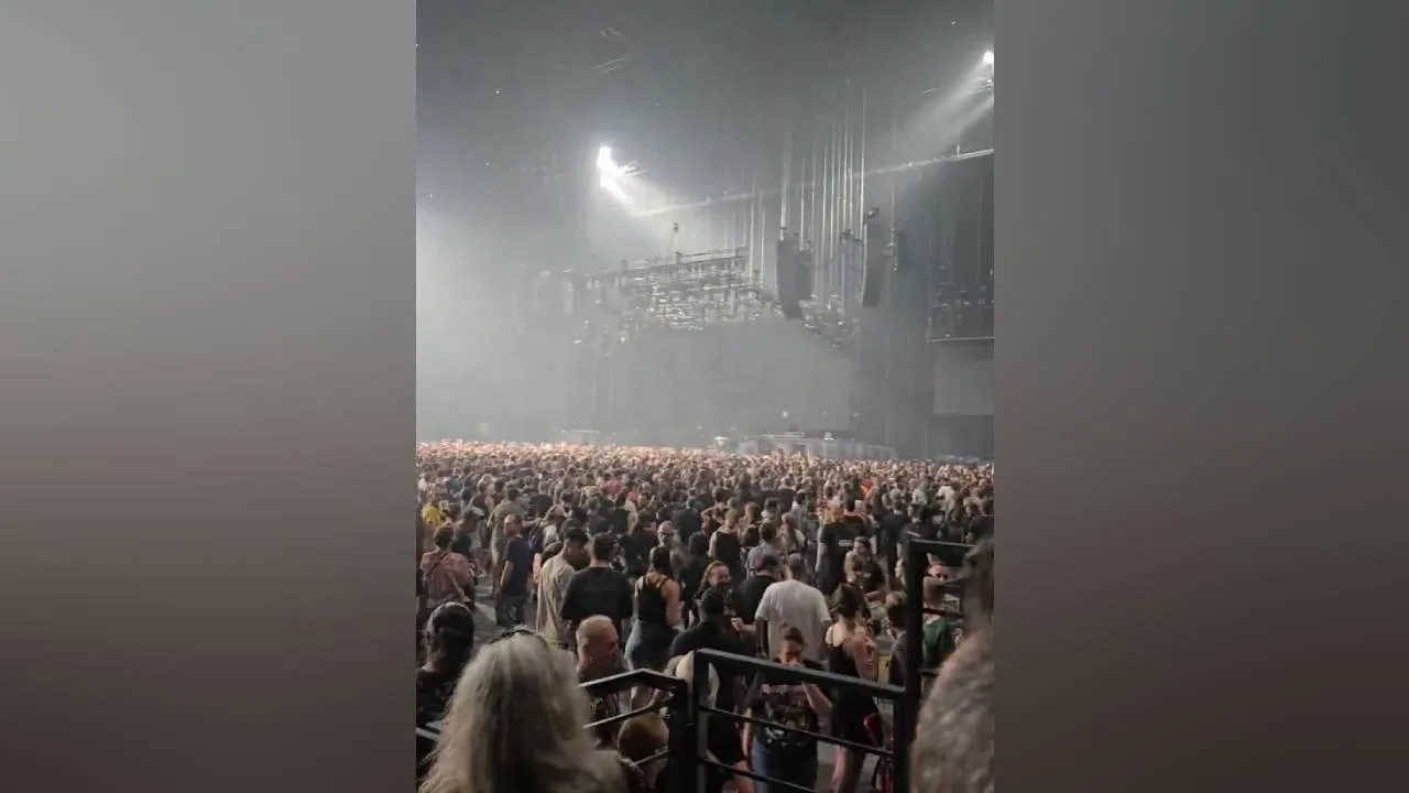 LE CONCERT D’IRON MAIDEN À PARIS LA DÉFENSE ARENA INTERROMPU UNE HEURE PAR UNE COUPURE DE COURANT