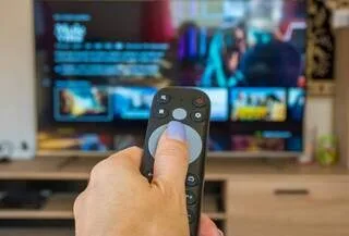 « LES FILMS ET SÉRIES D’ABORD POUR FRANCE.TV » : COMMENT FRANCE TÉLÉVISIONS VA S’ADAPTER AU « STREAMING FIRST »