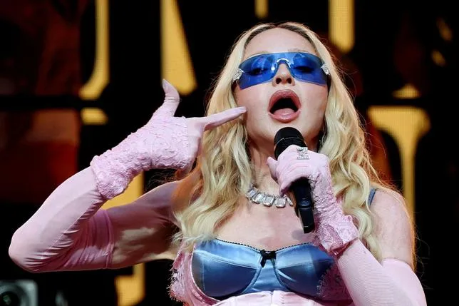 “CONFESSIONS II” : COMMENT MADONNA PROMEUT SON PROCHAIN ALBUM SUR GRINDR