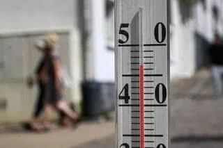 CANICULE. DES RECORDS DE CHALEUR ABSOLUS TOMBENT DANS LE MAINE-ET-LOIRE EN ALERTE ROUGE, 42 °C ET DES ORAGES ATTENDUS