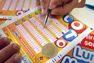 SUPER LOTO DES 50 ANS GAGNÉ DANS L’ORNE : IL NE RESTE QUE 7 JOURS AU GAGNANT POUR RÉCUPÉRER SES 13 MILLIONS D’EUROS