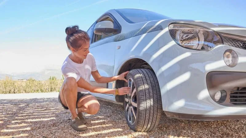CANICULE: VOICI COMMENT GARDER VOTRE VOITURE FRAÎCHE POUR ÉVITER SURCHAUFFE ET PANNES