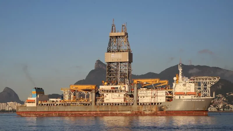 DES INDICES DE LA PRÉSENCE DE PÉTROLE DÉCOUVERTS AU LARGE DU BRÉSIL PAR LA COMPAGNIE PÉTROLIÈRE PETROBRAS (ET ÇA INQUIÈTE LES ORGANISATIONS ENVIRONNEMENTALES)