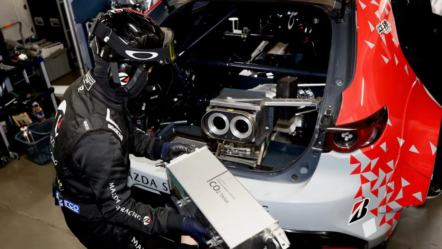 MAZDA TESTE UN MOTEUR QUI ASPIRE SON PROPRE CO2 EN ROULANT