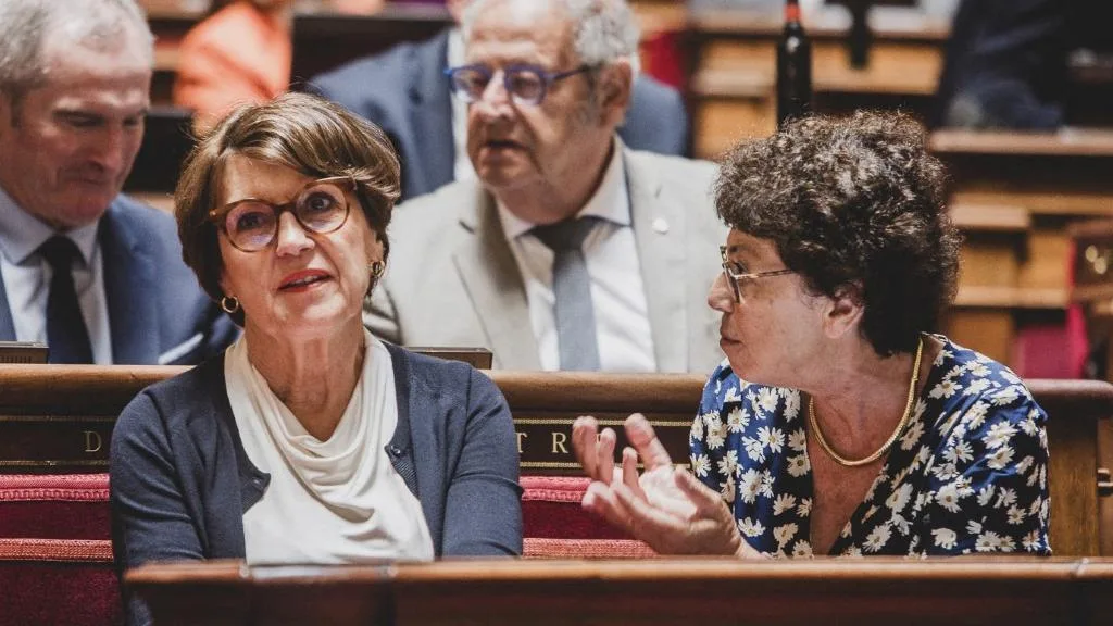 JUSTE AVANT LE VOTE DE LA LOI D’URGENCE AGRICOLE, LE RETOUR DE CE PESTICIDE DIVISE TOUJOURS LE GOUVERNEMENT