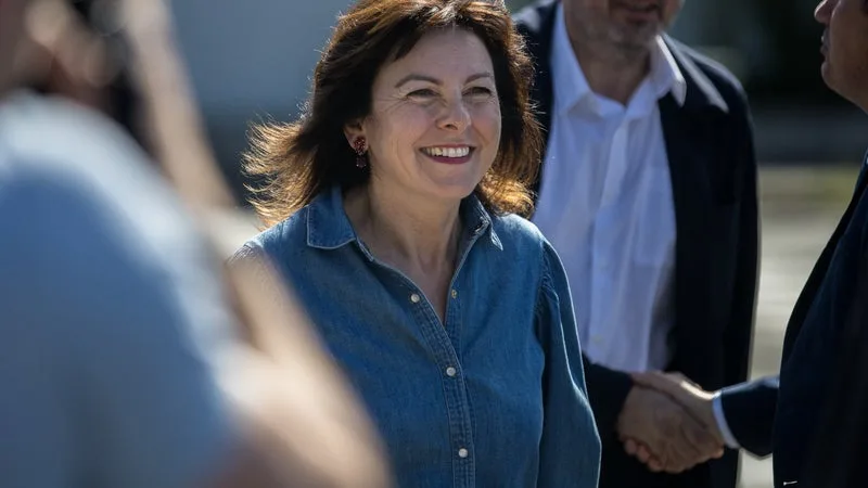 « LE MEILLEUR CANDIDAT À GAUCHE POUR GAGNER »: CAROLE DELGA CONFIRME SON SOUTIEN POUR RAPHAËL GLUCKSMANN