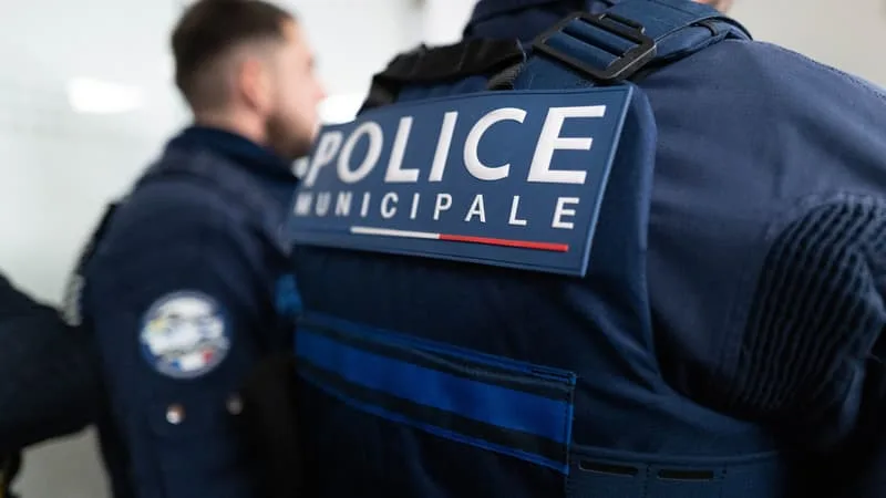 AUTOMOBILISTE TUÉ PAR BALLE APRÈS UN REFUS D’OBTEMPÉRER: UN POLICIER MIS EN EXAMEN POUR VIOLENCES VOLONTAIRES À AVIGNON