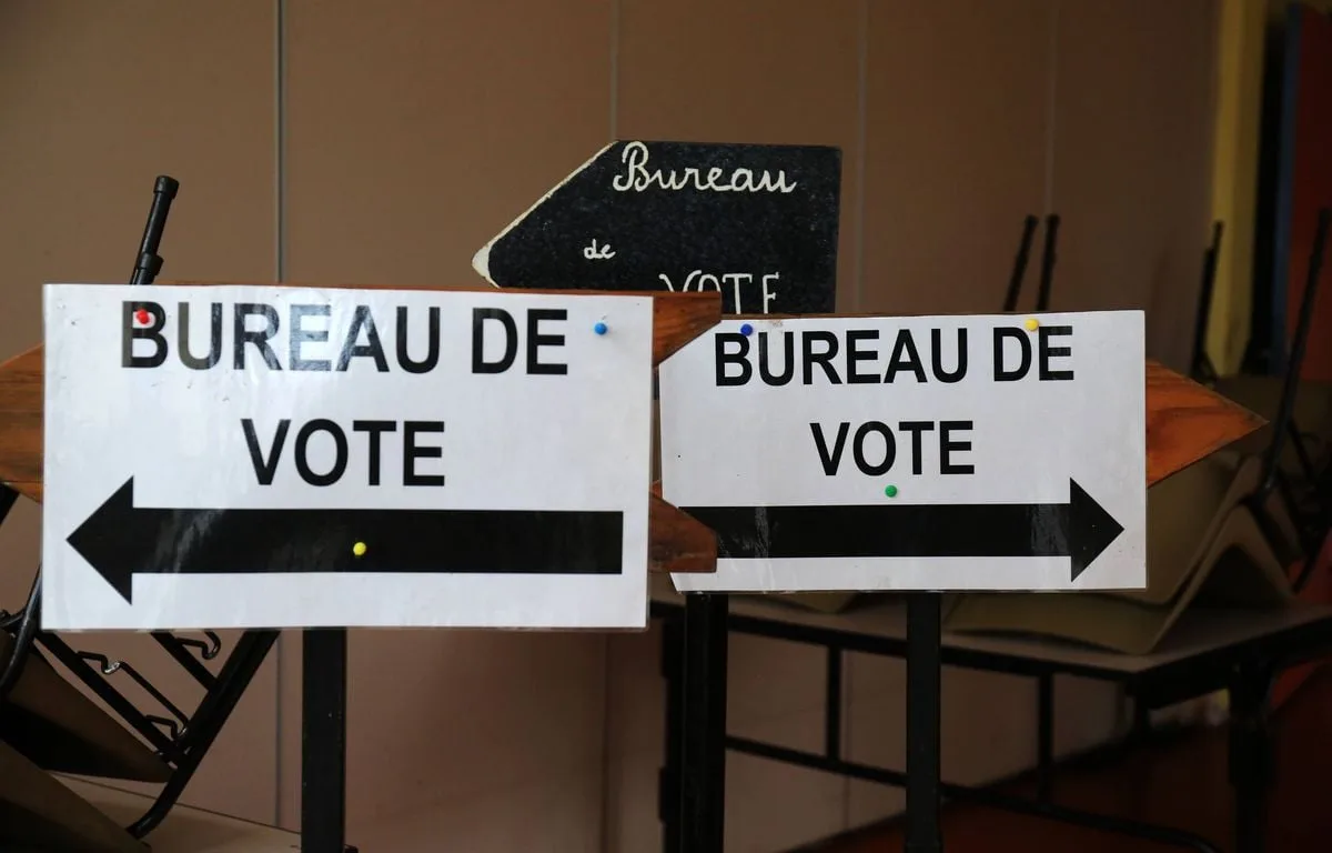 PRÉSIDENTIELLE 2027 : LE 1ER MAI, VEILLE DU SECOND TOUR, IL SERA INTERDIT DE FAIRE CAMPAGNE ET PARLER POLITIQUE