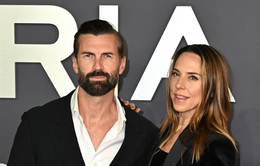 MEL C S’EST MARIÉE DANS UNE ROBE SIGNÉE DE SON ANCIENNE COLLÈGUE VICTORIA BECKHAM