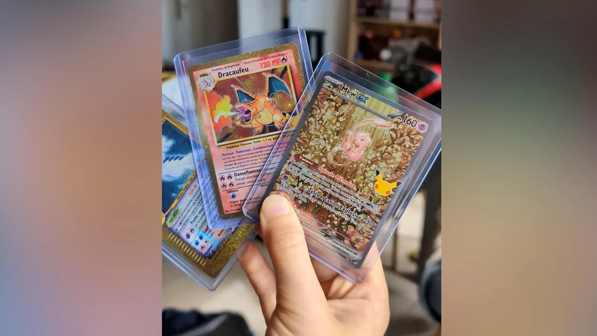 POUR LES 30 ANS DU JCC POKÉMON, LA SORTIE DE CETTE EXTENSION COLLECTOR A ATTIRÉ BEAUCOUP DE MONDE