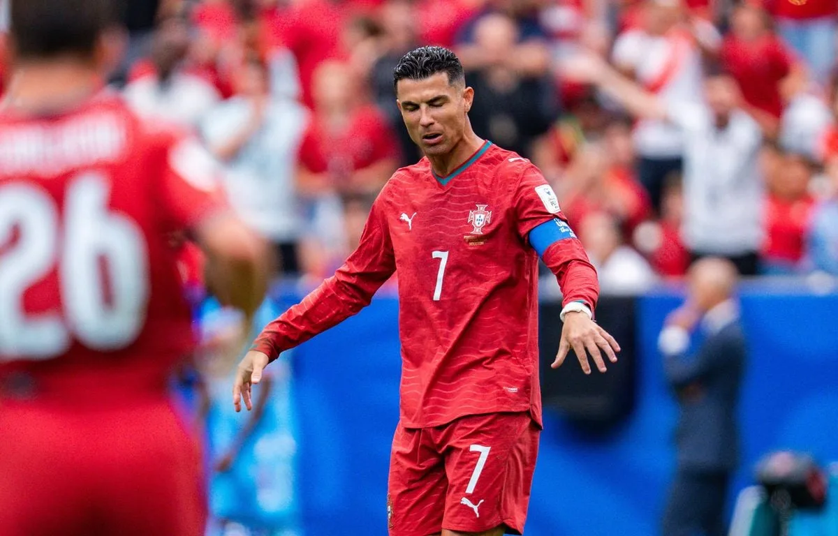 EN DIRECT PORTUGAL – OUZBÉKISTAN : LA SELEÇÃO ET CRISTIANO RONALDO ONT UNE GROSSE PRESSION… SUIVEZ CE TOURNANT DU MONDIAL AVEC NOUS DÈS 18H30…
