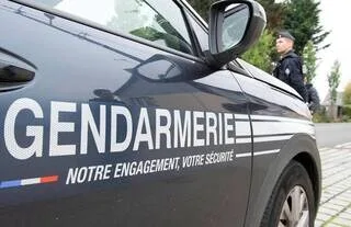 UN ENFANT DE 3 ANS RETROUVÉ MORT DANS LA PISCINE FAMILIALE, PRÈS DE LYON