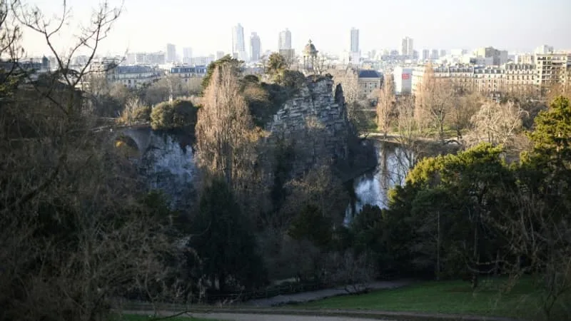 DIRECT. CORPS DÉMEMBRÉ RETROUVÉ AUX BUTTES-CHAUMONT: LE PROCÈS DE LAKHDAR M., ACCUSÉ DU MEURTRE DE SON ÉPOUSE, S’OUVRE À PARIS