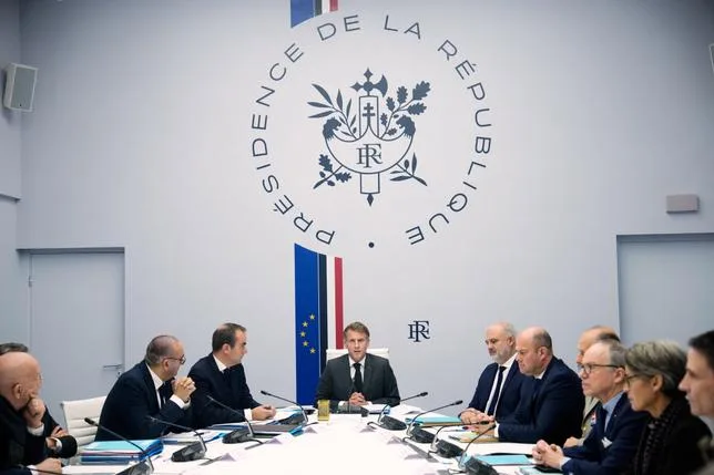 MANIFESTATIONS INTERDITES DANS PLUSIEURS VILLES DE FRANCE : UN “AVERTISSEMENT PRÉSIDENTIEL”