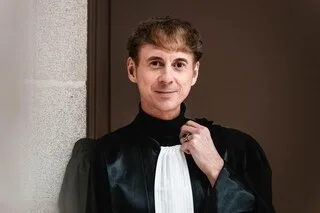 « JE N’AI TOUJOURS VOULU FAIRE QUE ÇA » : L’ANCIEN AVOCAT BRETON DEVENU MAGISTRAT A GARDÉ INTACT SON GOÛT DE L’HUMAIN