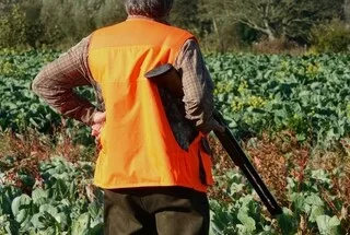 IL ÉTAIT PARTI CHASSER MAIS N’EST JAMAIS REVENU, LE CORPS SANS VIE D’UN HOMME DE 80 ANS REPÊCHÉ DANS LE DOUBS